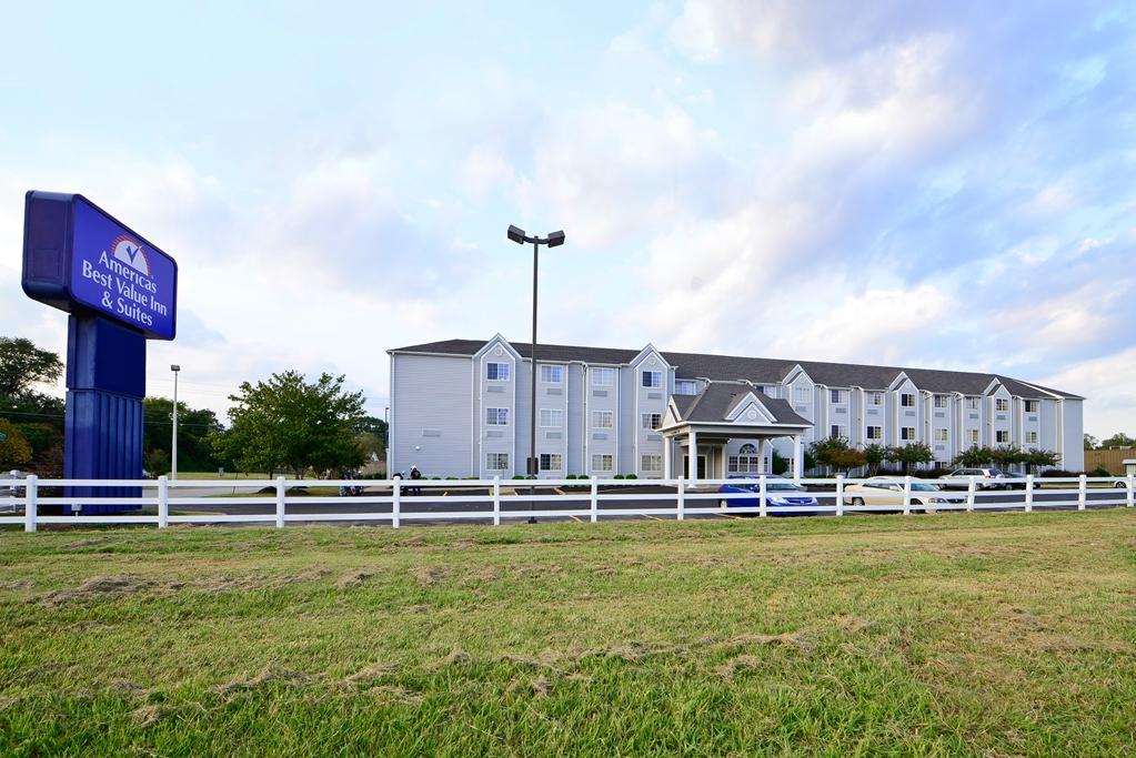 America'S Best Value Inn And Suites - Джаксън Екстериор снимка