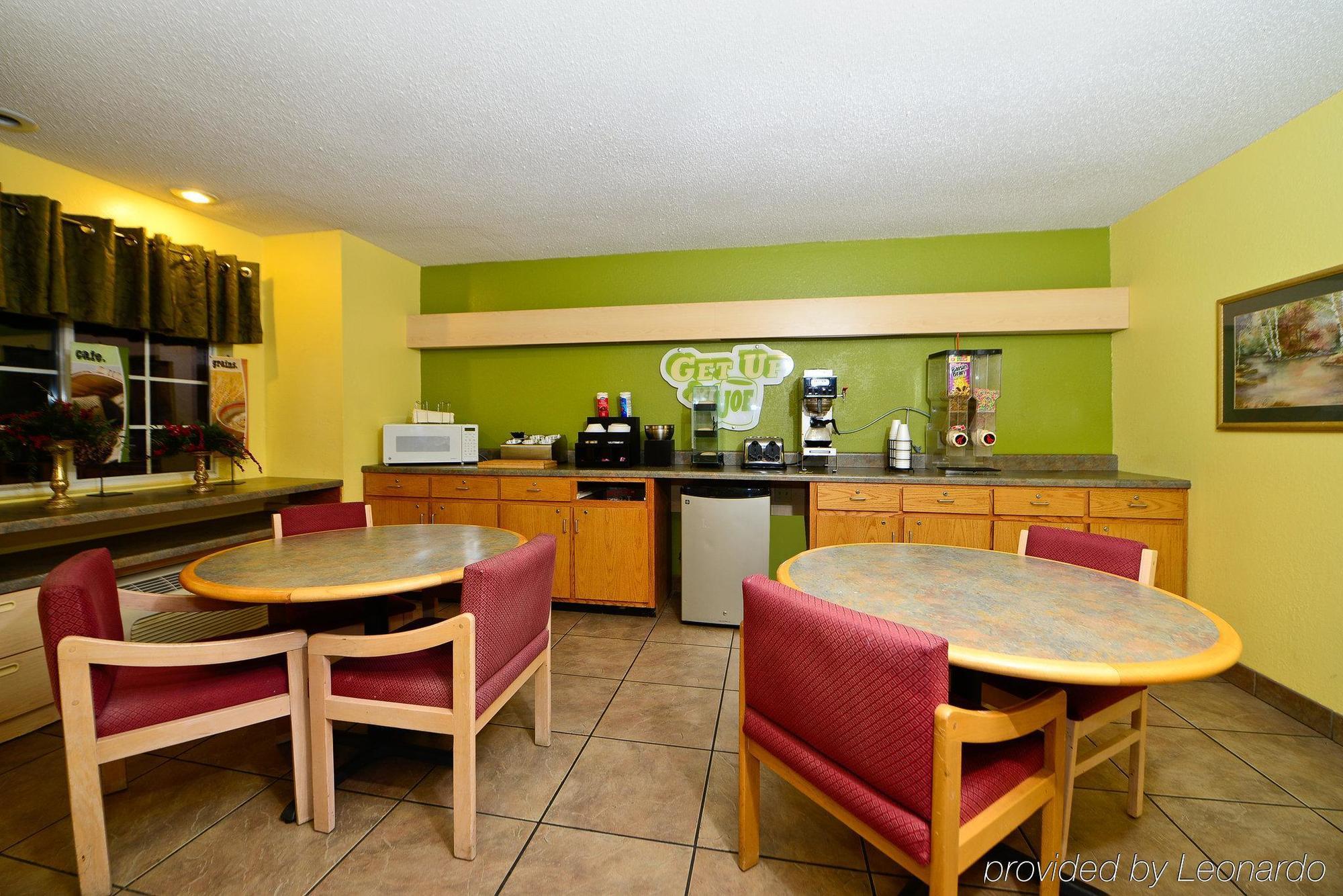 America'S Best Value Inn And Suites - Джаксън Ресторант снимка